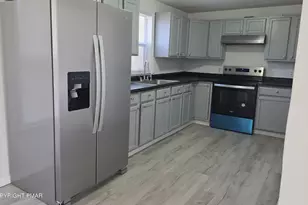 8136 Pecan Terrace, Tobyhanna, PA 18466 - Photo 4