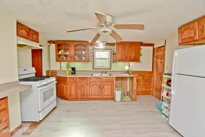  32 Broderick Street, Swoyersville, PA 18704 - Photo 6
