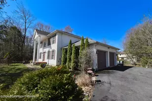 2570 Country Club Dr, Tobyhanna, PA 18466 - Photo 4