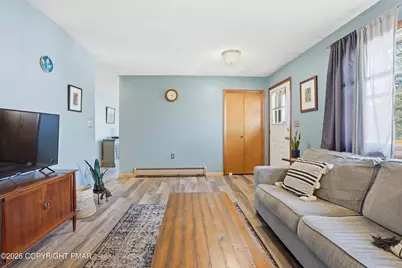  304 Drinker Turnpike, Covington Township, PA 18424 - Photo 8