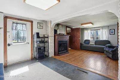  304 Drinker Turnpike, Covington Township, PA 18424 - Photo 30