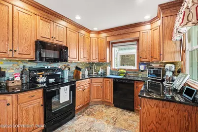  930 4th Street, Whitehall, PA 18052 - Photo 6