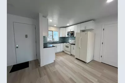  175 Prospect Street #175-R, East Stroudsburg, PA 18301 - Photo 4