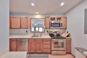 321 Clubhouse Dr, East Stroudsburg, PA 18302 - Photo 8