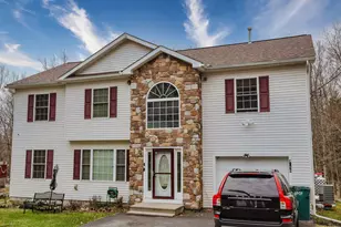 6017 Boardwalk Dr, Tobyhanna, PA 18466 - Photo 1