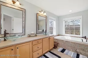 290 W Lakeview Rd, Lackawaxen, PA 18435 - Photo 36