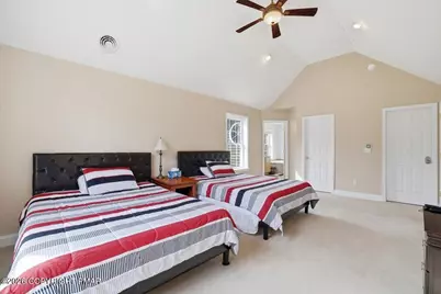  290 W Lakeview Road, Lackawaxen, PA 18435 - Photo 34