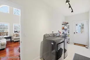 290 W Lakeview Rd, Lackawaxen, PA 18435 - Photo 24