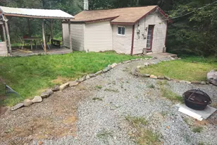 2328 Lakeside Dr, Tobyhanna, PA 18466 - Photo 12