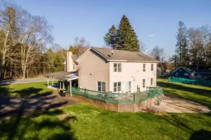 2882 Locust Ridge Rd, Pocono Lake, PA 18347 - Photo 8
