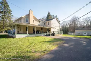 2882 Locust Ridge Rd, Pocono Lake, PA 18347 - Photo 2