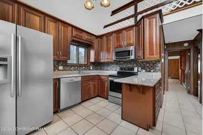  6520 Runnymeade Lane, Tobyhanna, PA 18466 - Photo 6