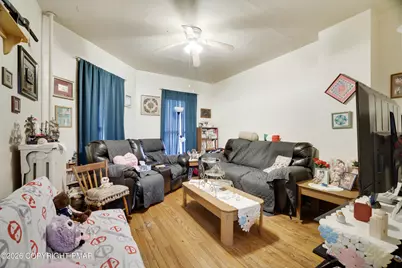  39 Lackawanna Avenue, East Stroudsburg, PA 18301 - Photo 2