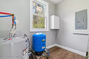 134 Barton Cir, Bartonsville, PA 18321 - Photo 64