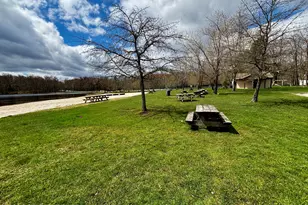 268 Berry Ln, Pocono Lake, PA 18347 - Photo 94