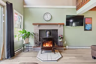 339 Fernwood Dr, East Stroudsburg, PA 18301 - Photo 4