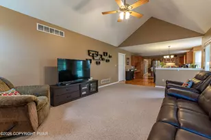 4035 Ross Rd, Bethlehem, PA 18020 - Photo 22