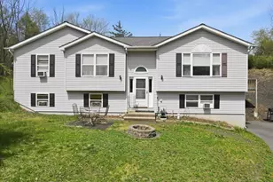 704 Ave, Stroudsburg, PA 18360 - Photo 2
