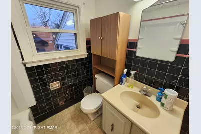  223 Howard Street, Stroudsburg, PA 18360 - Photo 12