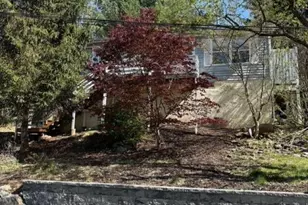117 Pearl St, East Stroudsburg, PA 18301 - Photo 1
