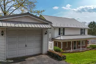 194 Roosevelt Dr, Morea, PA 17948 - Photo 2