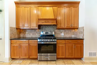  49 Crest Boulevard, Easton, PA 18045 - Photo 26