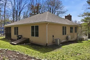 324 Eastshore Dr, East Stroudsburg, PA 18301 - Photo 58