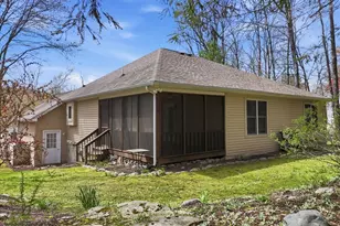 324 Eastshore Dr, East Stroudsburg, PA 18301 - Photo 56
