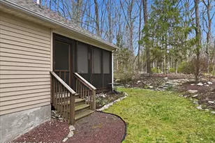 324 Eastshore Dr, East Stroudsburg, PA 18301 - Photo 54