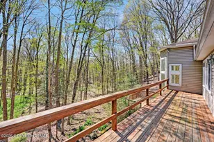 4018 Manor Dr, Stroudsburg, PA 18360 - Photo 58