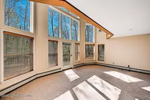 4018 Manor Dr, Stroudsburg, PA 18360 - Photo 44