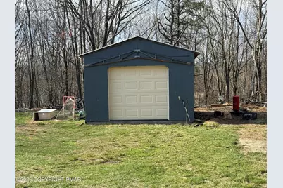  2354 Candlewood Lane, Blakeslee, PA 18610 - Photo 6