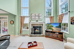 151 Skytop Rd, Pocono Pines, PA 18350 - Photo 4