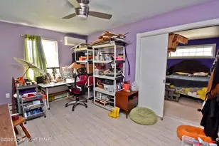 2106 Smith Rd, Stroudsburg, PA 18360 - Photo 16