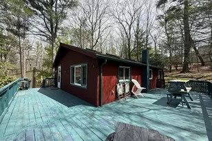 130 E Lakeview Dr, Dingmans Ferry, PA 18328 - Photo 2