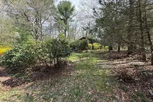 130 E Lakeview Dr, Dingmans Ferry, PA 18328 - Photo 48