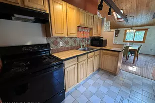 130 E Lakeview Dr, Dingmans Ferry, PA 18328 - Photo 8