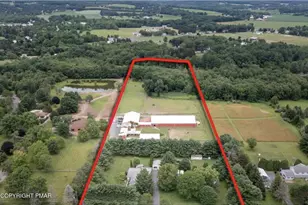 165 Old Stagecoach Rd, Gilbert, PA 18331 - Photo 2