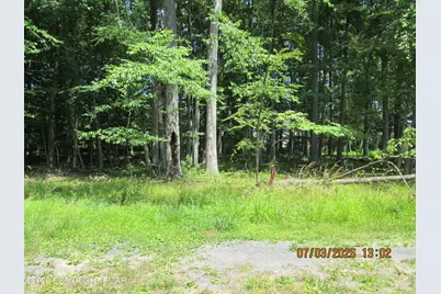  White Oak Dr 8, Tannersville, PA 18372 - Photo 2