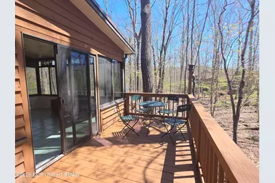  317 Keswick Avenue, Bushkill, PA 18324 - Photo 10