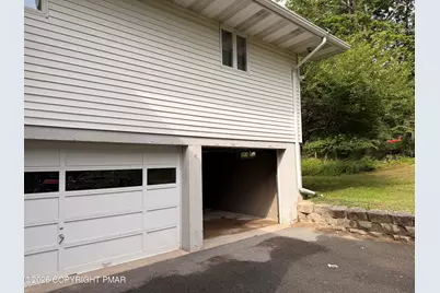  308 Hemlock Lane, Stroudsburg, PA 18360 - Photo 20