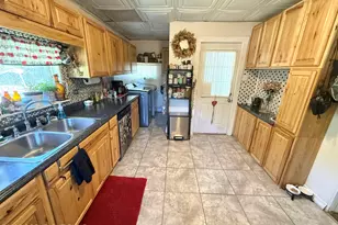 301 Oak St, Jim Thorpe, PA 18229 - Photo 12