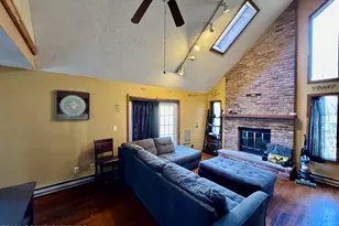 119 Durham Dr, Bushkill, PA 18324 - Photo 2