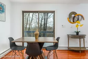 5074 Woodbridge Dr, Bushkill, PA 18324 - Photo 4