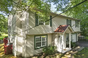 1201 Hunters Woods Dr, East Stroudsburg, PA 18301 - Photo 6