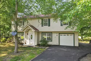 1201 Hunters Woods Dr, East Stroudsburg, PA 18301 - Photo 4