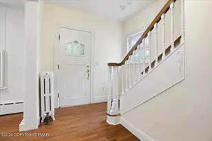 211 N 6th St, Stroudsburg, PA 18360 - Photo 6