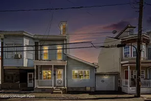 16 E Pine St, Mahanoy City, PA 17948 - Photo 2