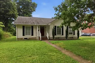 122 Ransberry Ave, East Stroudsburg, PA 18301 - Photo 1