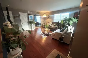 54 Lower Ridgeview Cir, East Stroudsburg, PA 18302 - Photo 2